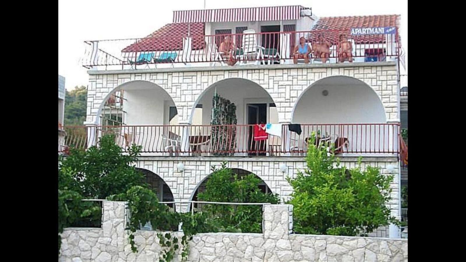 Apartmani Ema Trogir Eksteriør billede
