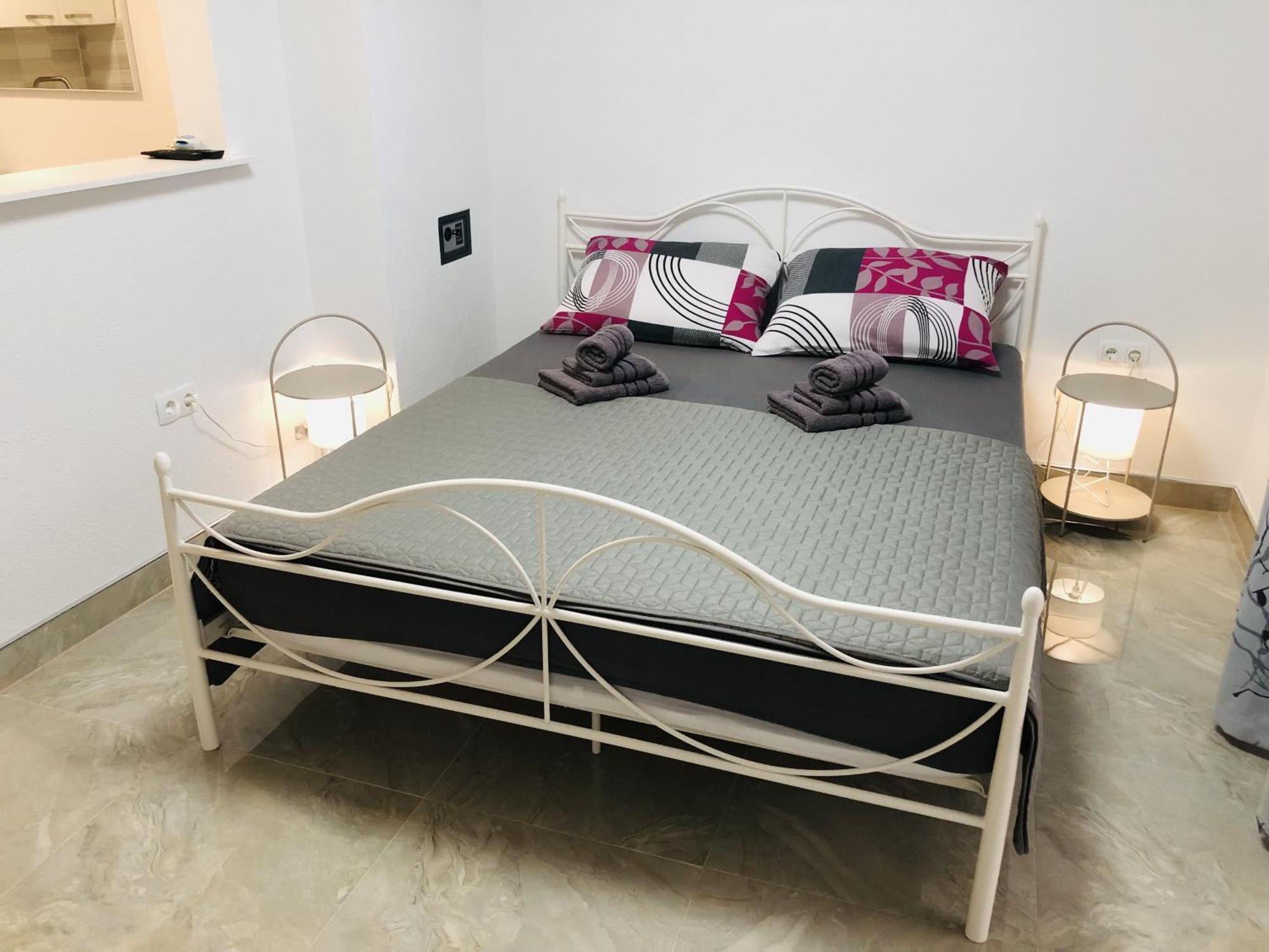 Apartmani Ema Trogir Eksteriør billede